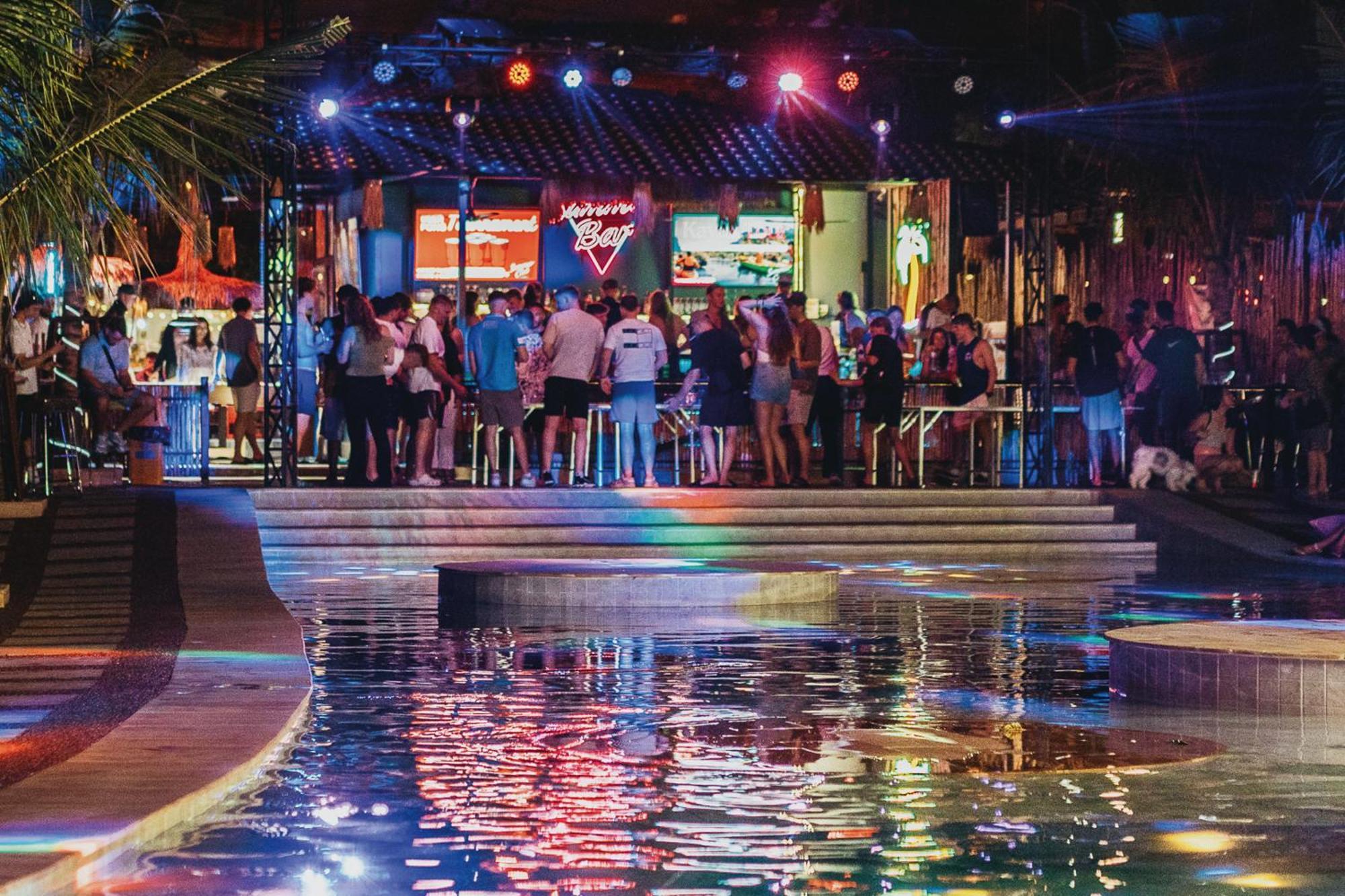 Summer Club And Hostel Ao Nang 外观 照片