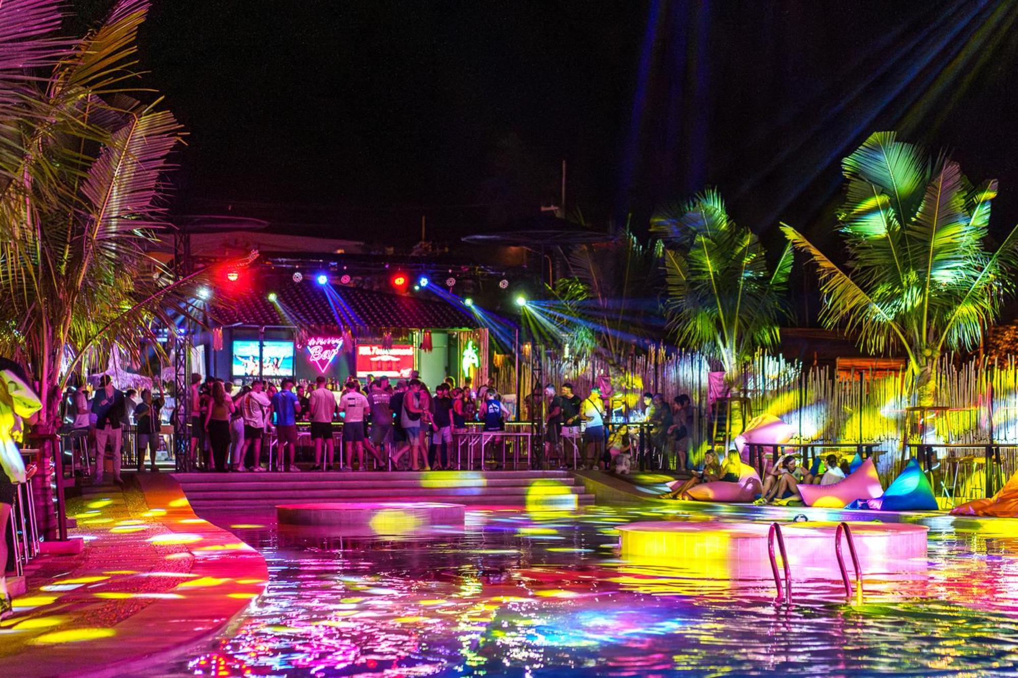 Summer Club And Hostel Ao Nang 外观 照片