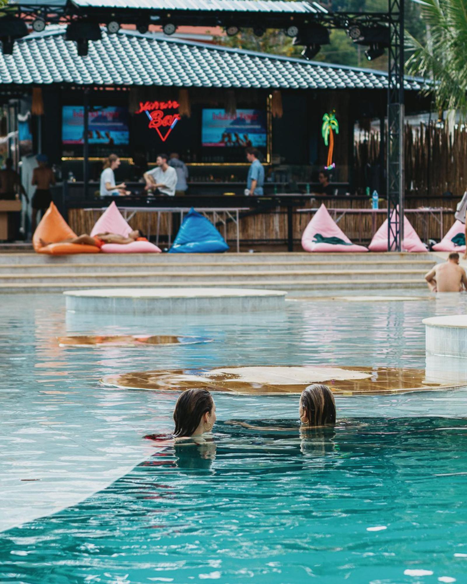 Summer Club And Hostel Ao Nang 外观 照片